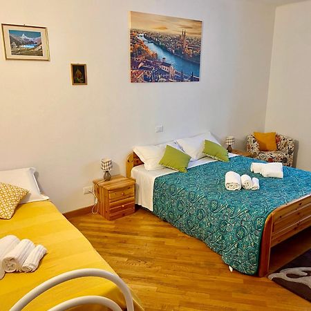 Polly'S Apartment 3 Floor Верона Екстериор снимка