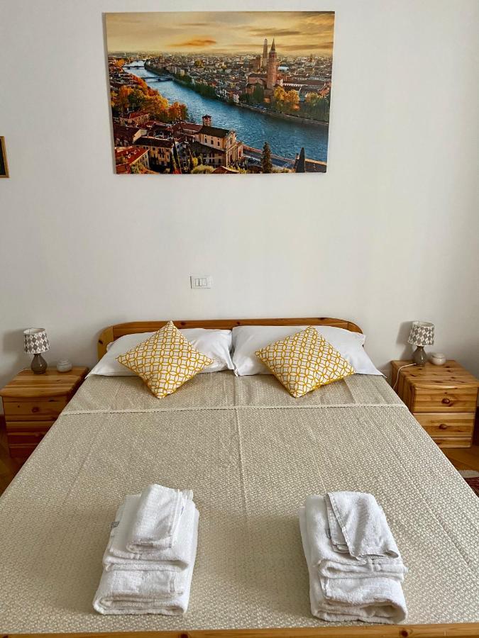 Polly'S Apartment 3 Floor Верона Екстериор снимка