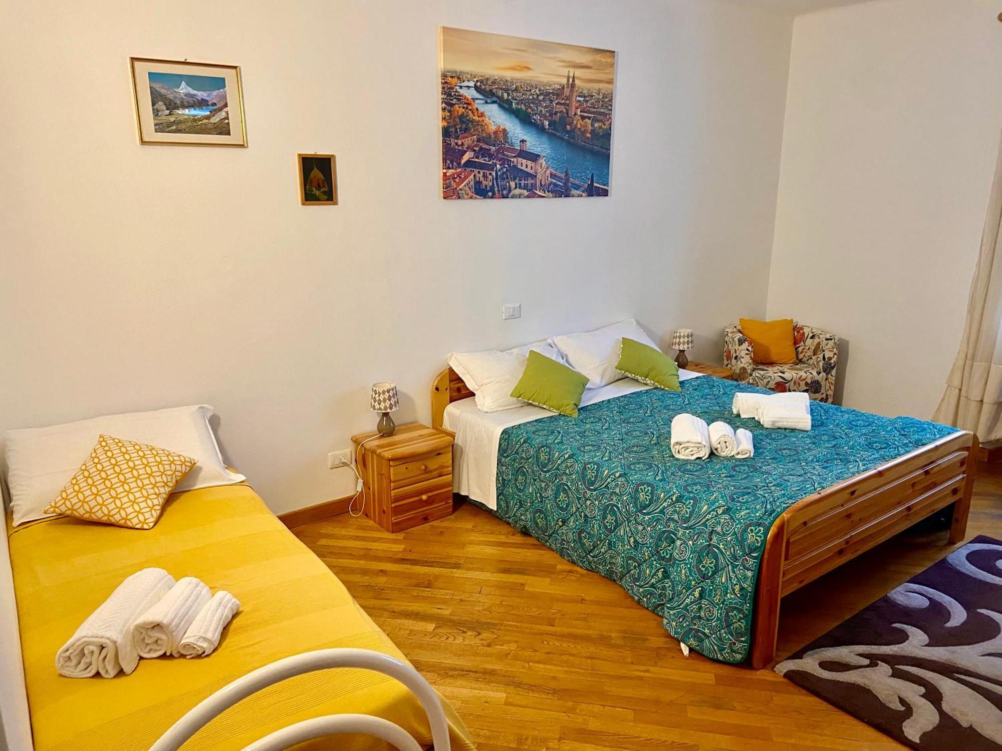 Polly'S Apartment 3 Floor Верона Екстериор снимка